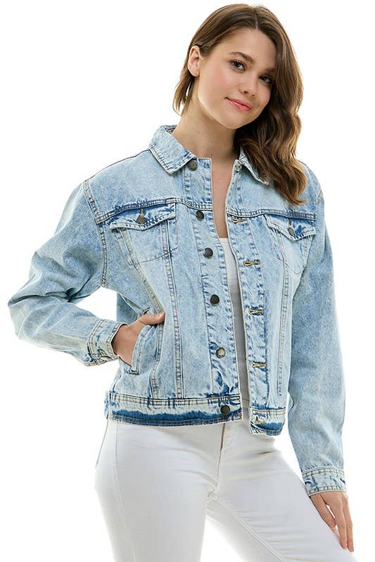 Boyfriend's Denim  jacket for the roomy and relaxed fit
