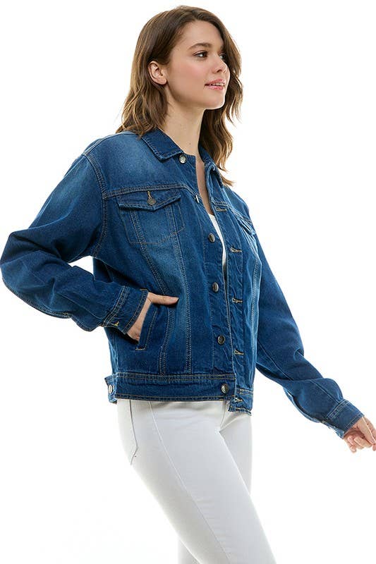 Boyfriend's Denim  jacket for the roomy and relaxed fit