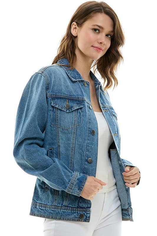 Boyfriend's Denim  jacket for the roomy and relaxed fit
