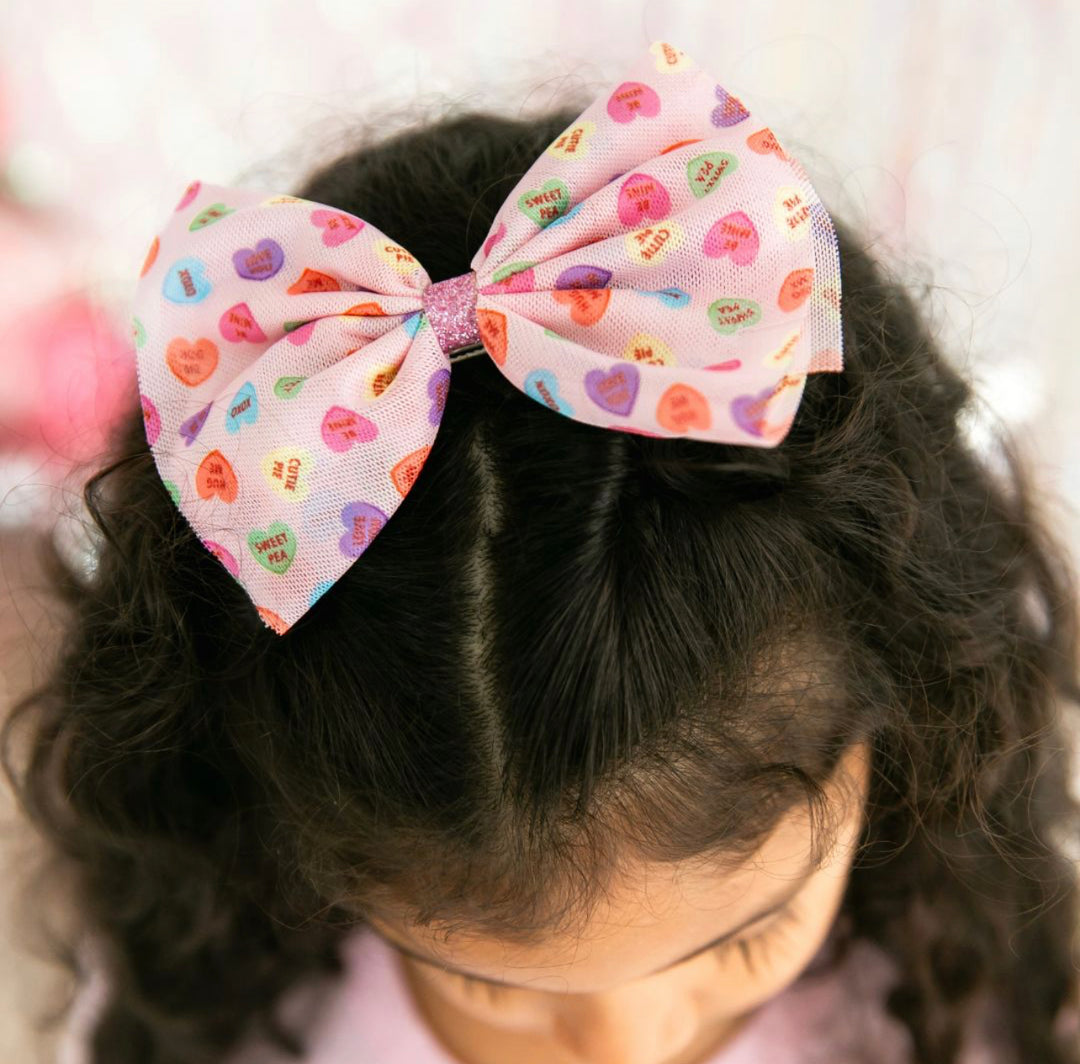 Sweet Wink Candy Heart Bow