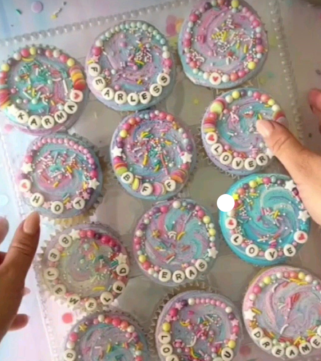 cupcakes decorated Taylor swift inspired 