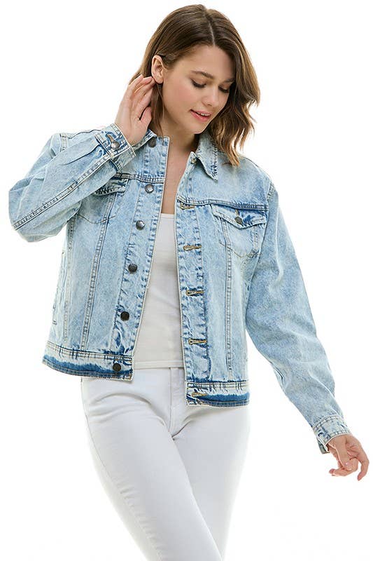 Boyfriend's Denim  jacket for the roomy and relaxed fit